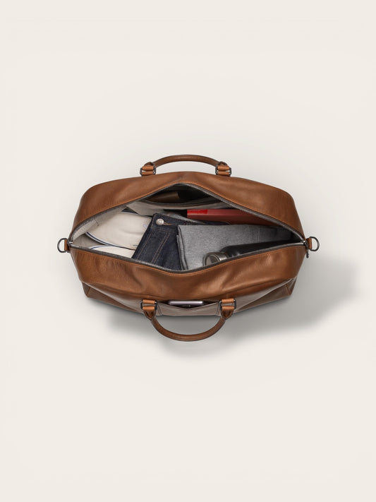 Runwell Leather Duffle Bag in Medium Brown — Premium Full-Grain Travel Carryall