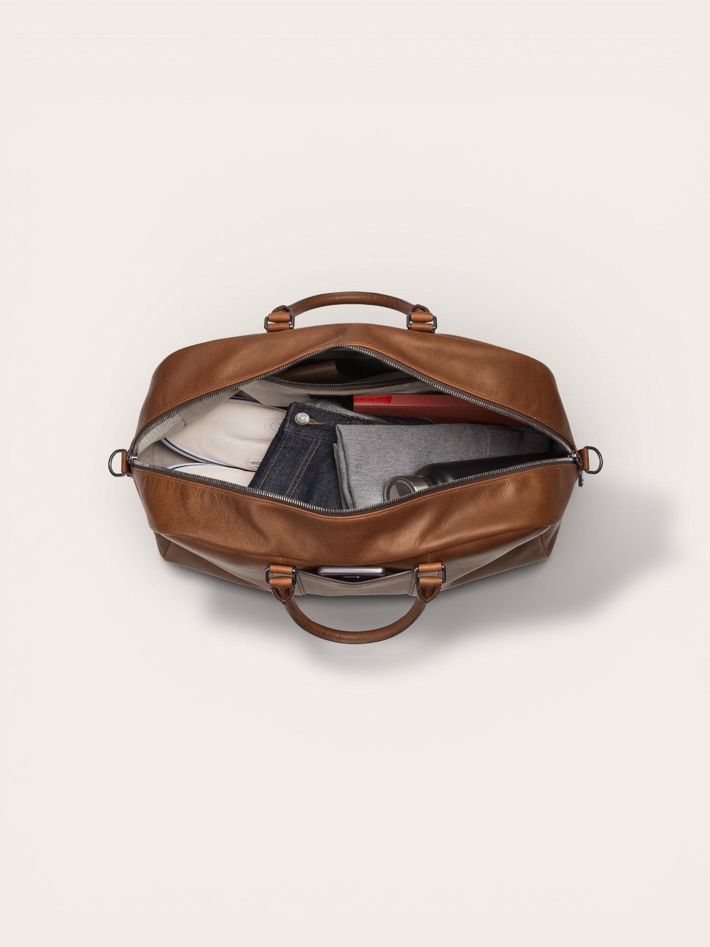 Runwell Leather Duffle Bag in Medium Brown — Premium Full-Grain Travel Carryall